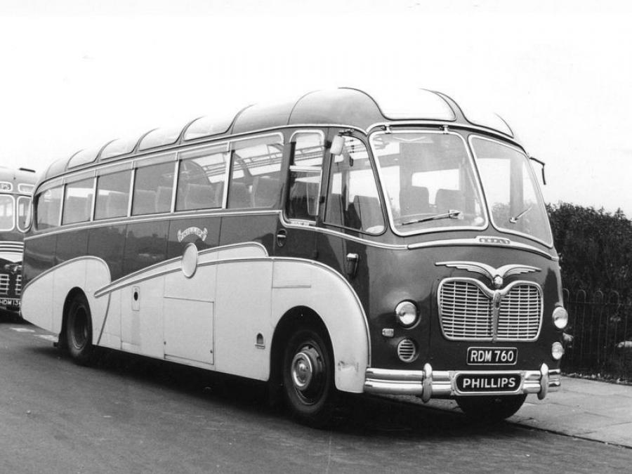  Commer Avenger IV Duple Vega 1951 года  (фото 1 из 3)
